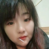 年轻的小胖妹